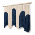 Makramee Wandbehang 100 x 90 cm aus Baumwolle in Cremeblau mit Holzstab