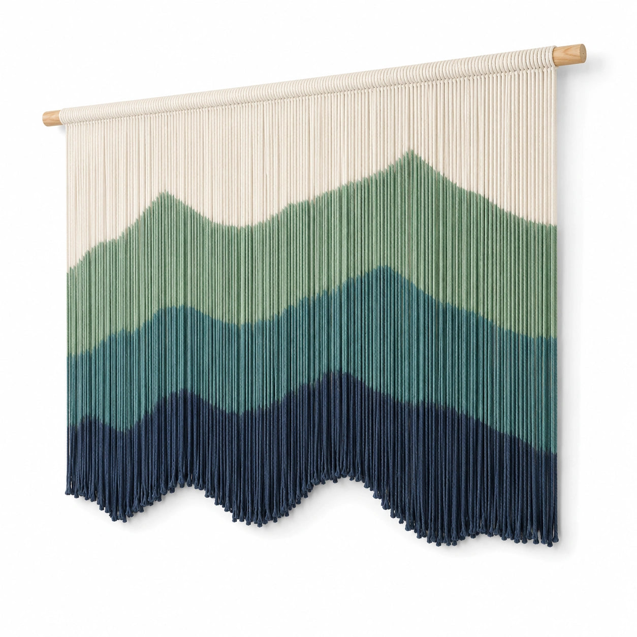 Makramee Wandbehang 100 x 90 cm aus Textilkordel in Creme Grün Petrol Dunkelblau mit Bergmotiv